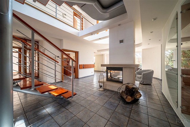 centrální část domu [34/66]