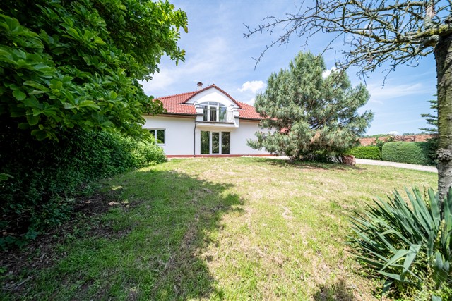 čelní pohled [11/66]