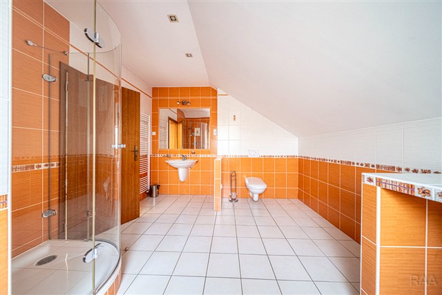 koupelna č. 2 [66/66]