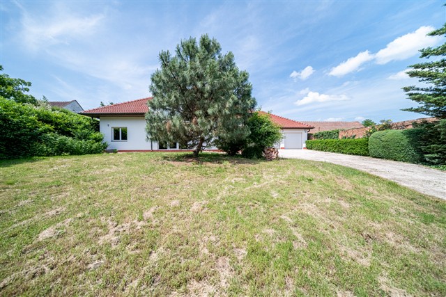 čelní pohled [12/66]