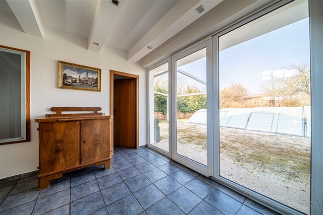 přímý výstup k bazénu [37/66]