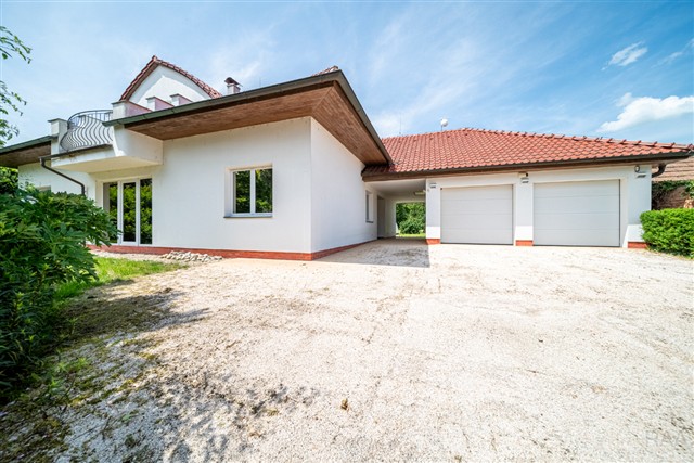 čelní pohled [10/66]