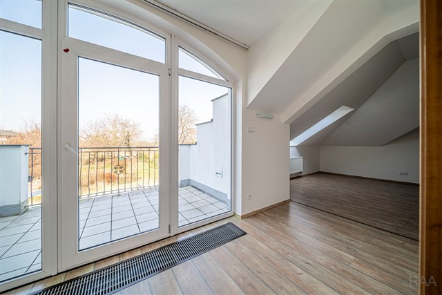 pokoj s terasou [58/66]