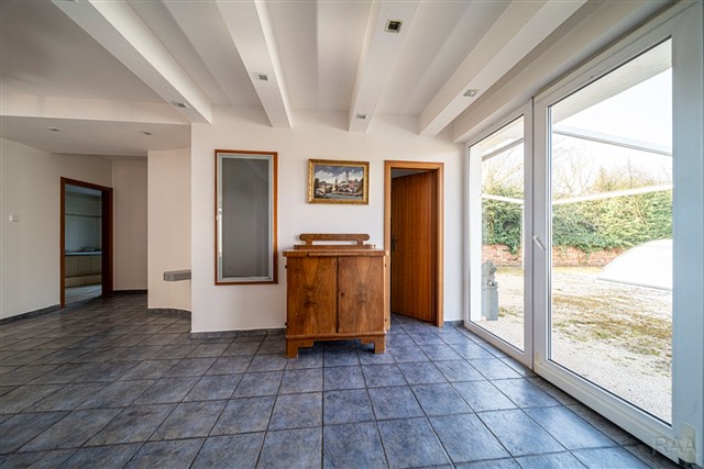 přímý výstup k bazénu [38/66]